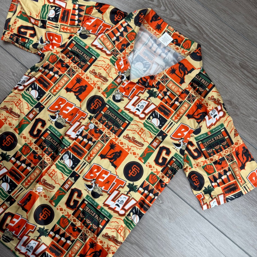 San Francisco Giants Mens Button Up Shirt Beat LA Oracle Park Multi M